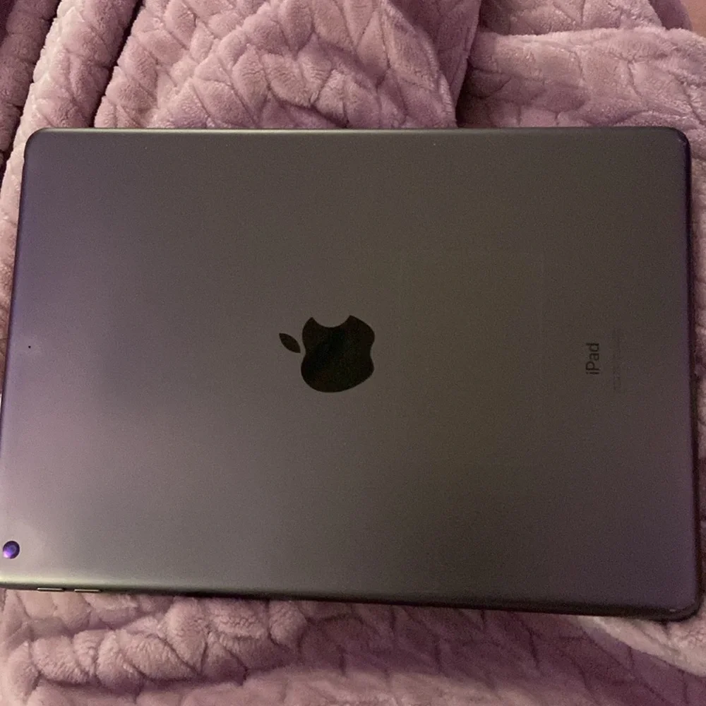 Apple iPad 8th Gen Space Grey
